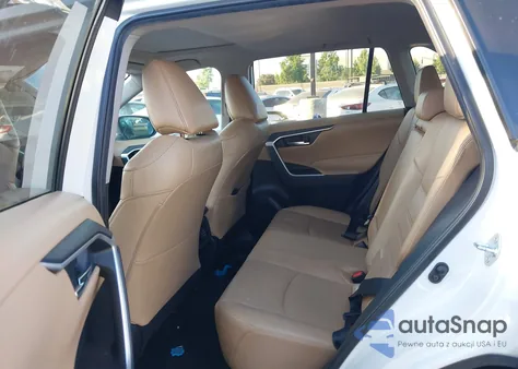 2021 Toyota Rav4 Xle Premium из США, поврежденный, VIN 2T3C1RFV0MW113191